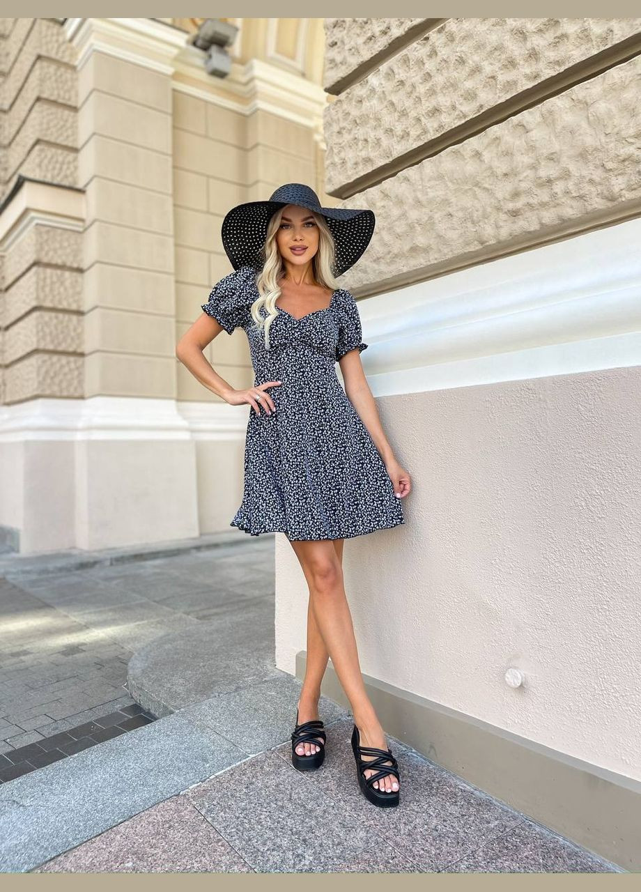 Черное повседневный летнее платье мини с открытыми плечами и цветочным принтом. с открытыми плечами MonCher с цветочным принтом