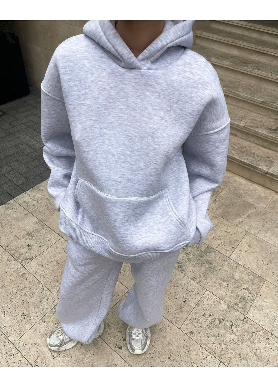 Жіночий теплий костюм оверсайз худі та джогери на флісі No Brand (371923742)