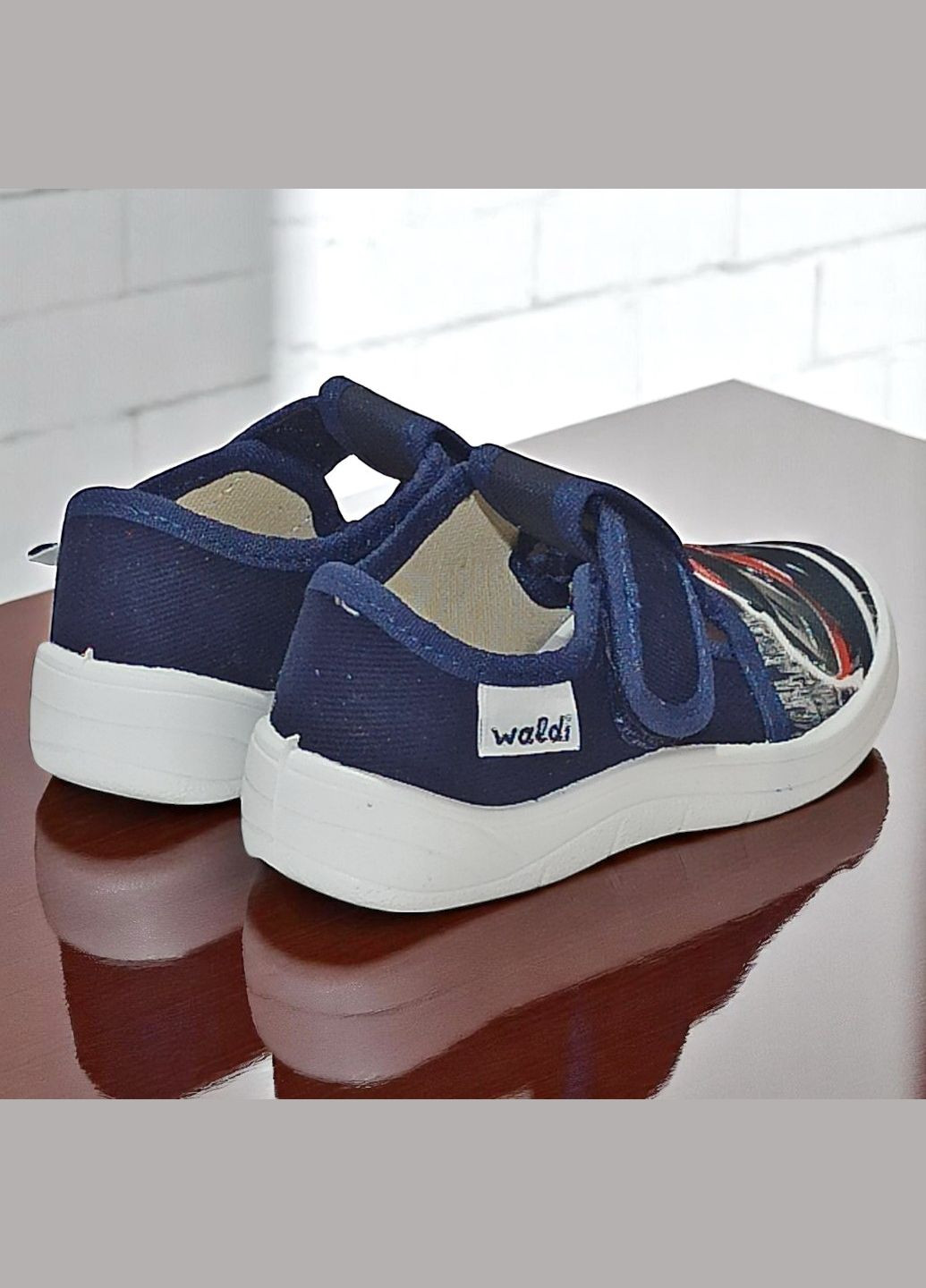 Синие ортопедические тапочки на липучке для мальчика сменка в садик валди Waldi