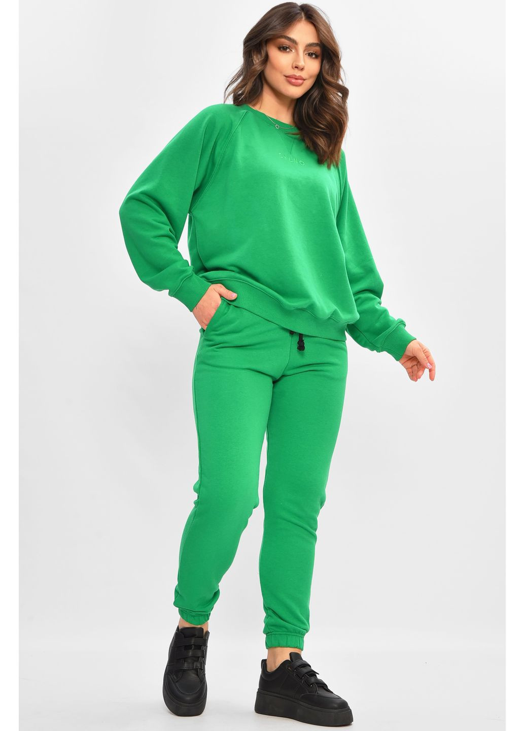 Спортивный костюм женский зеленого цвета Let's Shop (362627018)