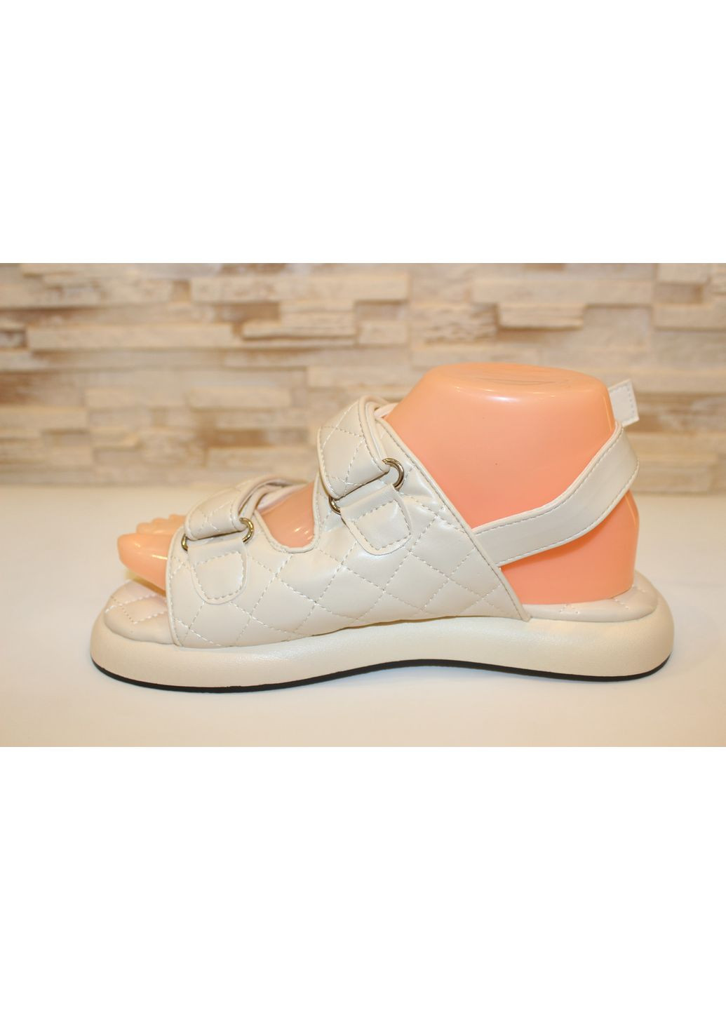 Бежевые босоножки женские бежевого цвета No Brand на липучке