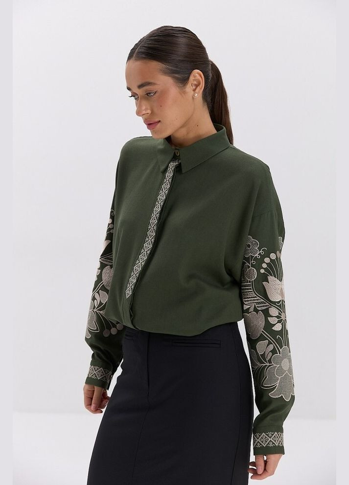 Зелена жіноча сорочка з вишивкою прямого силуету mkar69223-2 Arjen (373317197)