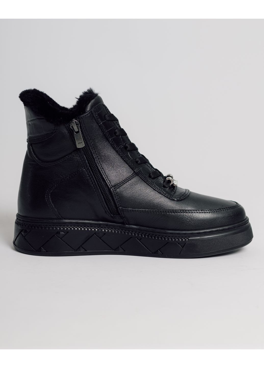 Зимние ботинки зимние с мехом черные кожа Krula