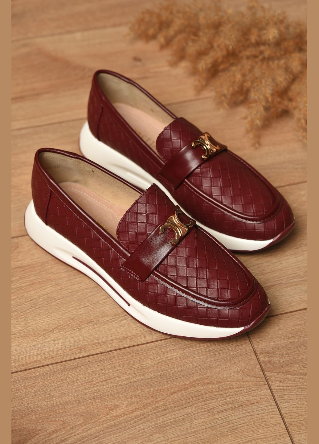 Let's Shop Туфли-лоферы женские бордового цвета лоферы бордовый з искусственный мех, искусственная кожа, украина — демисезон (345569320)