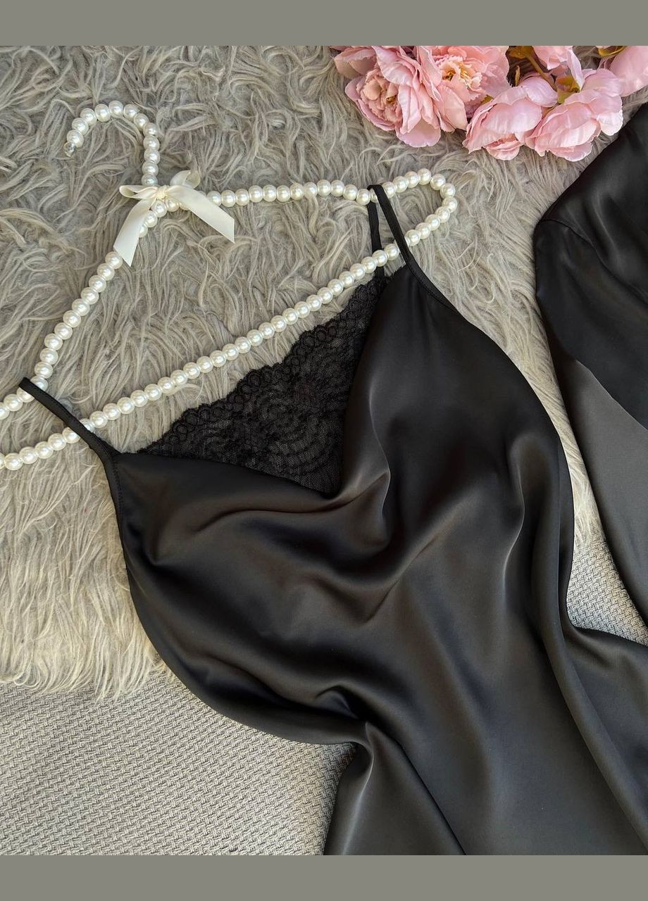 Чорний демісезонний комплект з халату та сорочки Avanti