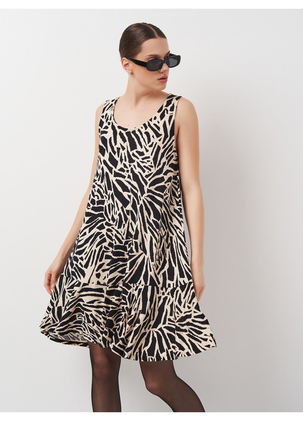 Бежевое коктейльное платье H&M зебра