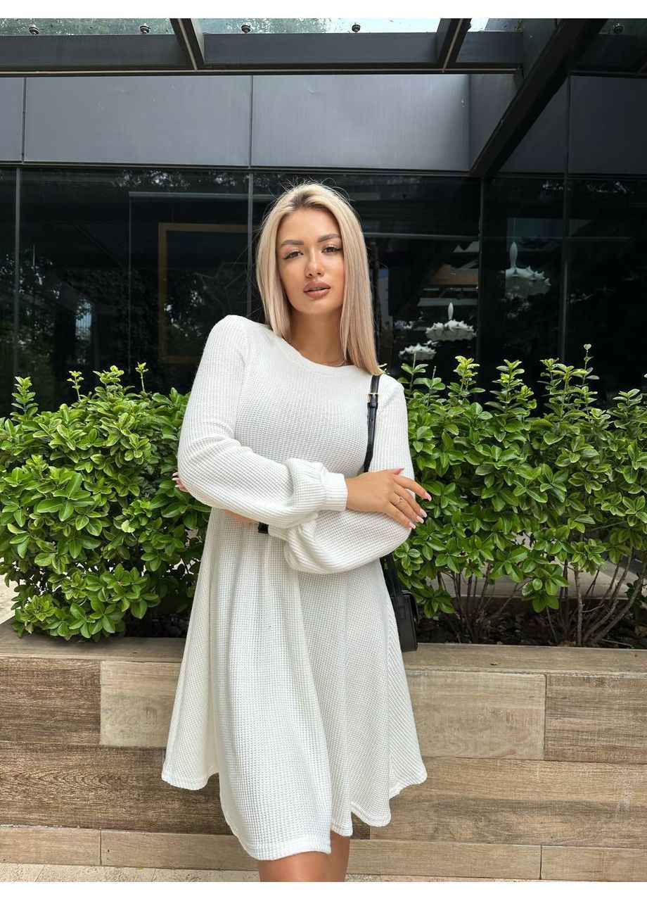 Молочна святковий, повсякденний жіноча в'язана сукня кльош Avanti однотонна