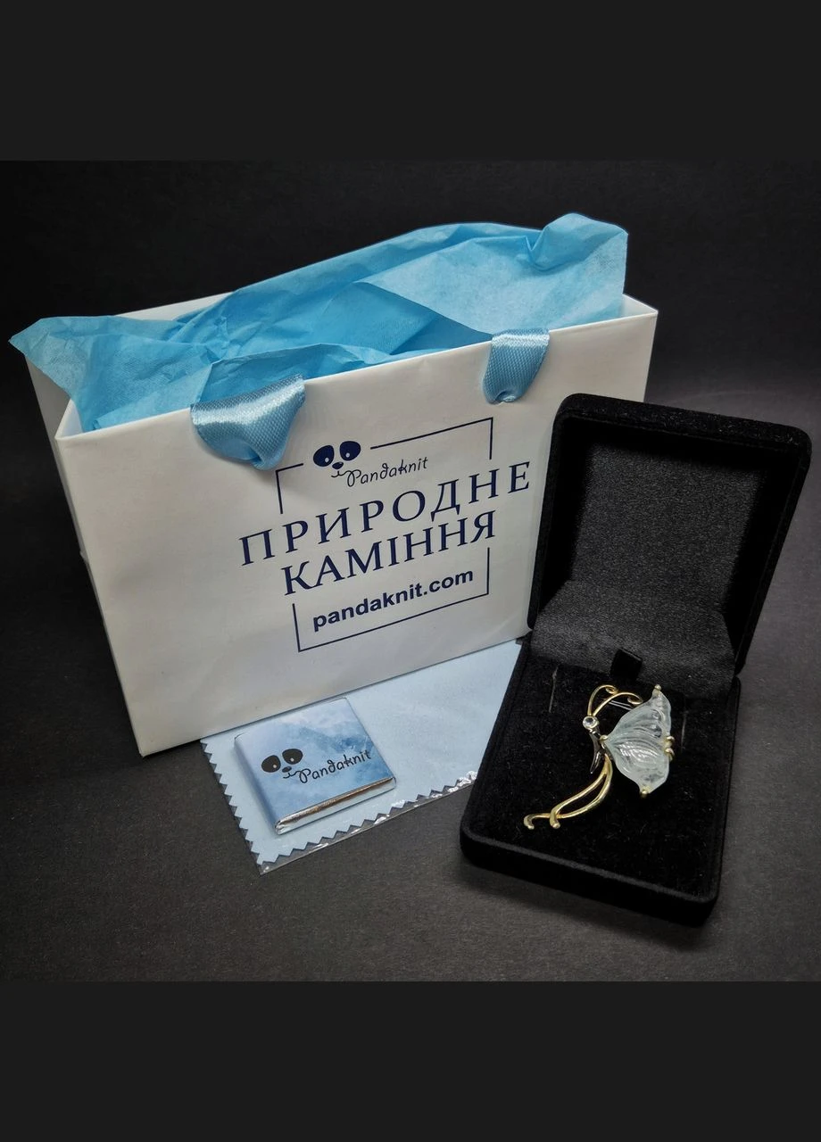 Серебряная брошь с черным родиевым и золотым покрытием с натуральным резным аквамарином и голубым топазом No Brand (378083378)