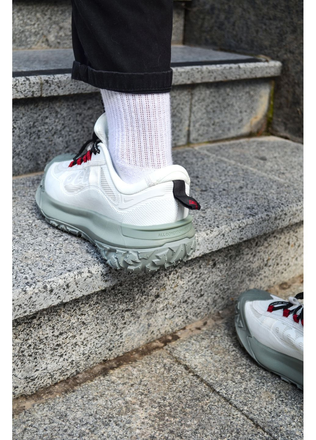 КРОСІВКИ ЖІНОЧІ NIKE ACG MOUTAIN FLY 2 LOW GORE TEX WHITE НАЙК АСЖ МАУНС ФЛАЙ No Brand білі демісезони (367170986)