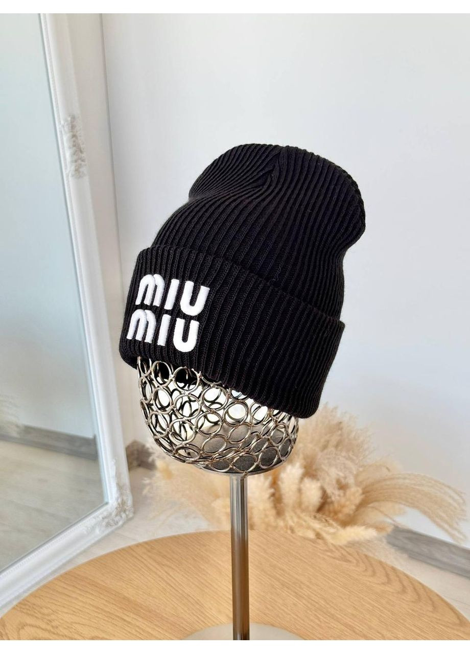 Женская шапка с невысокой лопаткой универсального размера. Теплая и стильная шапка с двойным отворотом Молочный No Brand (370604902)