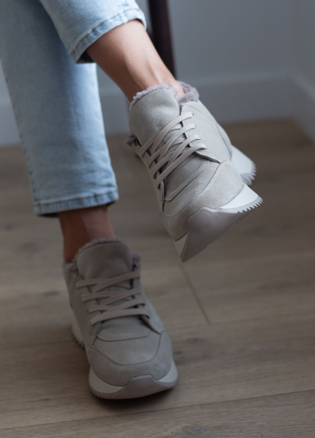 Кросівки жіночі з натуральної світлої молочної замші та хутром в середині Zlett 3808 молочні зими (364371701)