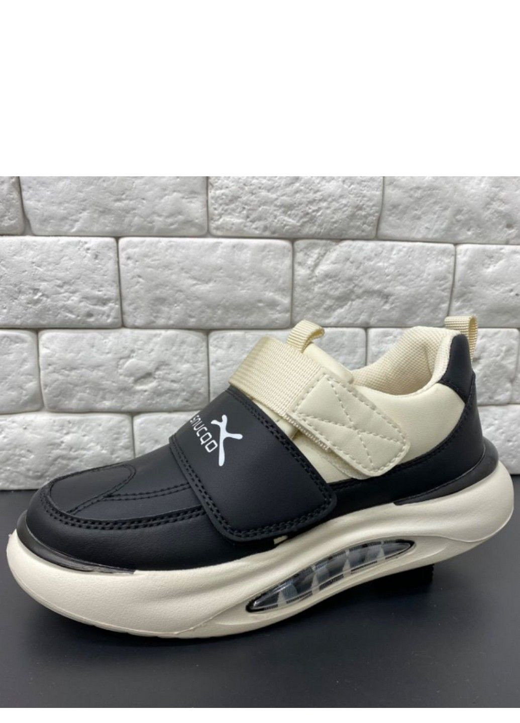 Чорні всесезон кросівки cn11384-0 Jong Golf