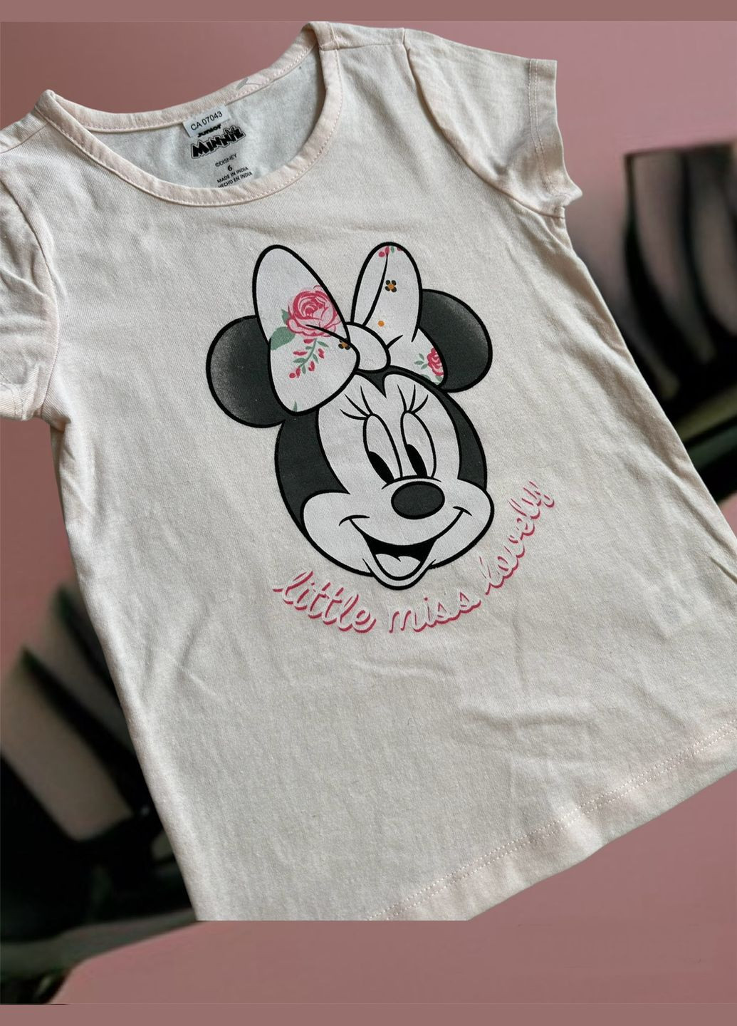 Розовая футболка Disney