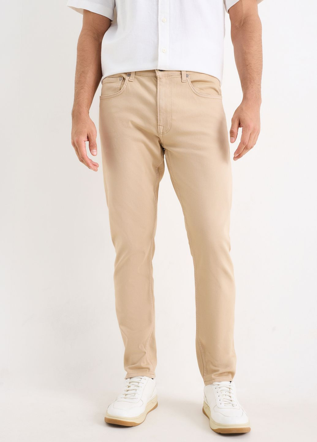 Бежевые летние джинсы slim tapared C&A