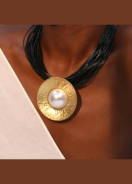 Кольє багатошаровий чокер із великим кулоном. No Brand (341140515)