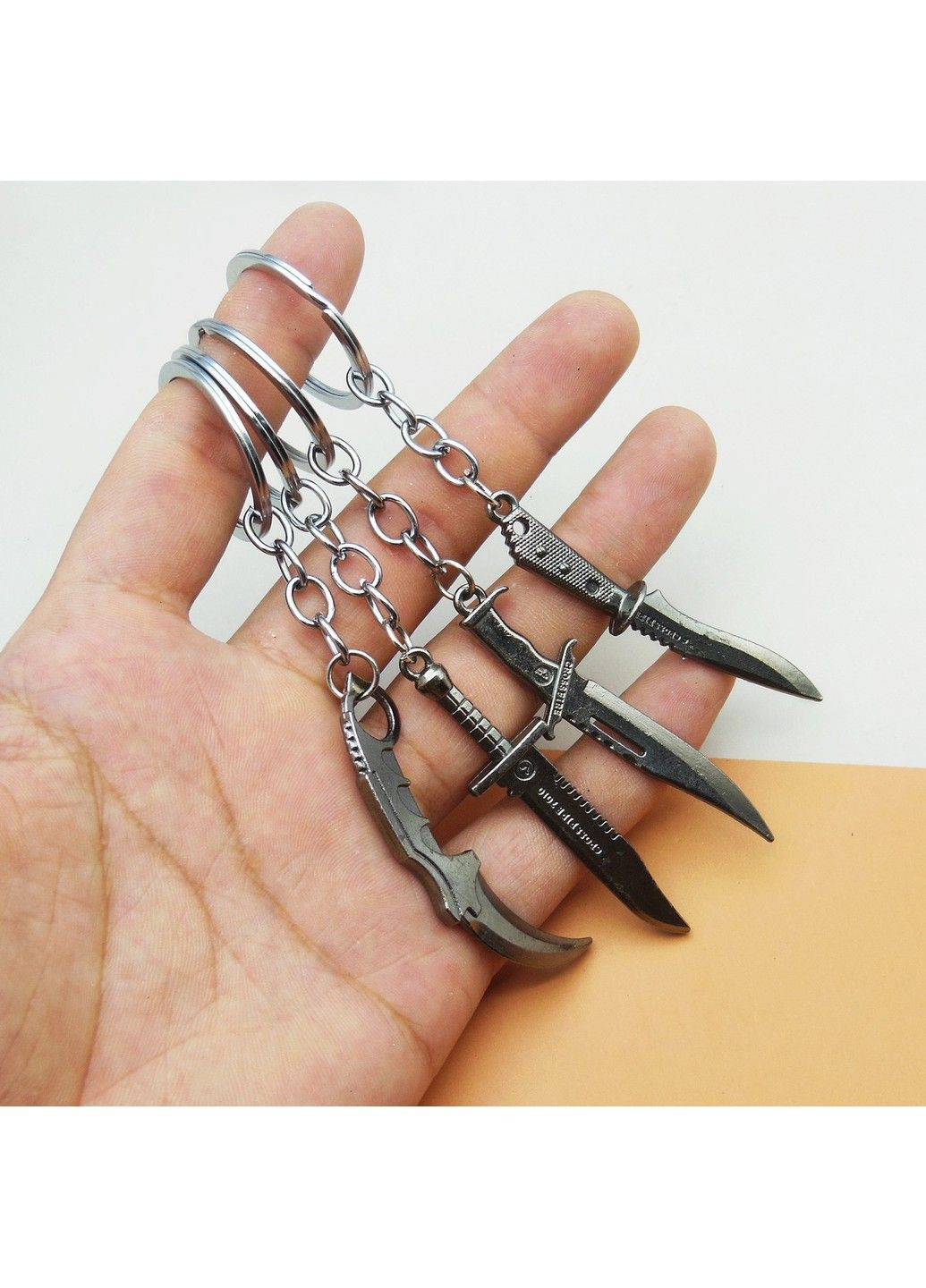 Брелок підвіска іграшковий ніж 1 шт No Brand (331172796)