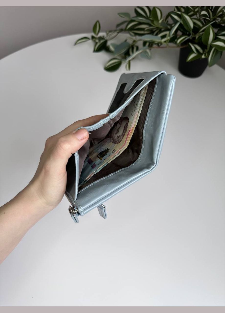 Жіночий гаманець з екошкіри на магніті середнього розміру Saralyn (296660703)