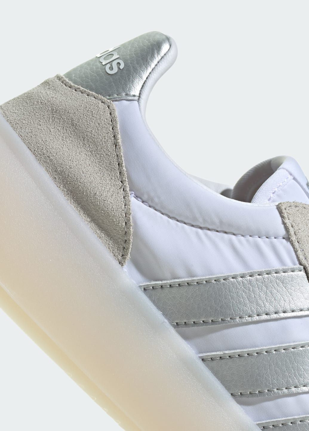 Кросівки Barreda Decode adidas білі всесезони (340915434)