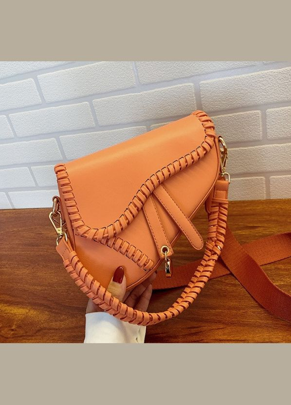 Жіноча міні сумка клатч на плече еко шкіра яскрава помаранчева бананка (sku_1125) No Brand (330576199)