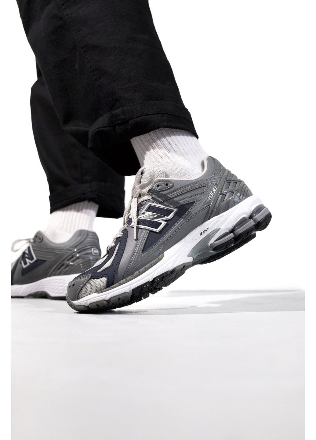 Сірі Осінні кросівки чоловічі new balance 1906r grey white нью беланс 1906r No Brand