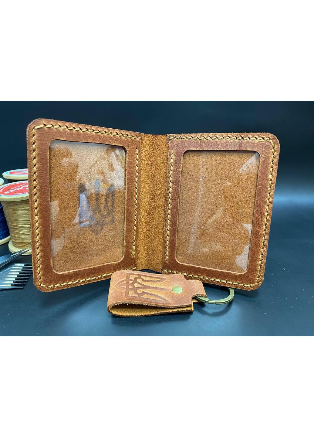 Обкладинка на ID Документи з Гербом із Натуральної Шкіри Ручної Роботи Набір + Брелок Коньячний Колір Обкладинка на Права No Brand (356508843)