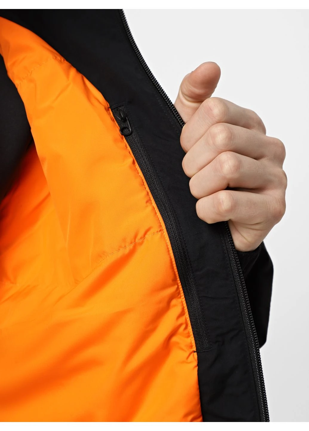 Чорна демісезонна демісезонна куртка 9376469 n6669 The North Face