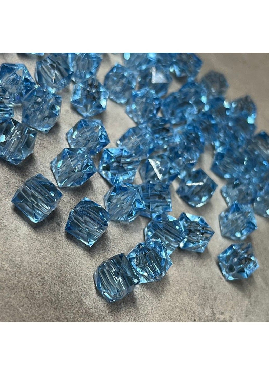 Акрилові Намистини КУБ (гранований)- D 10 мм, колір -блакитний, арт 018291, уп ~25 грам (97-100 шт) No Brand (334343798)