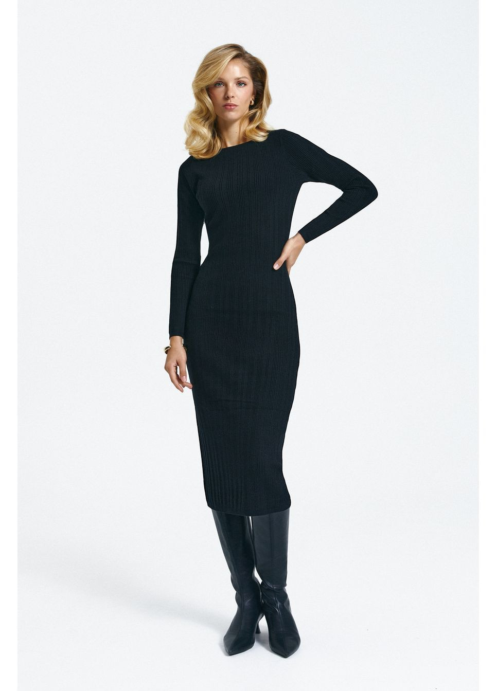 Чорна сукня з круглим вирізом в кольорі beige Solmar