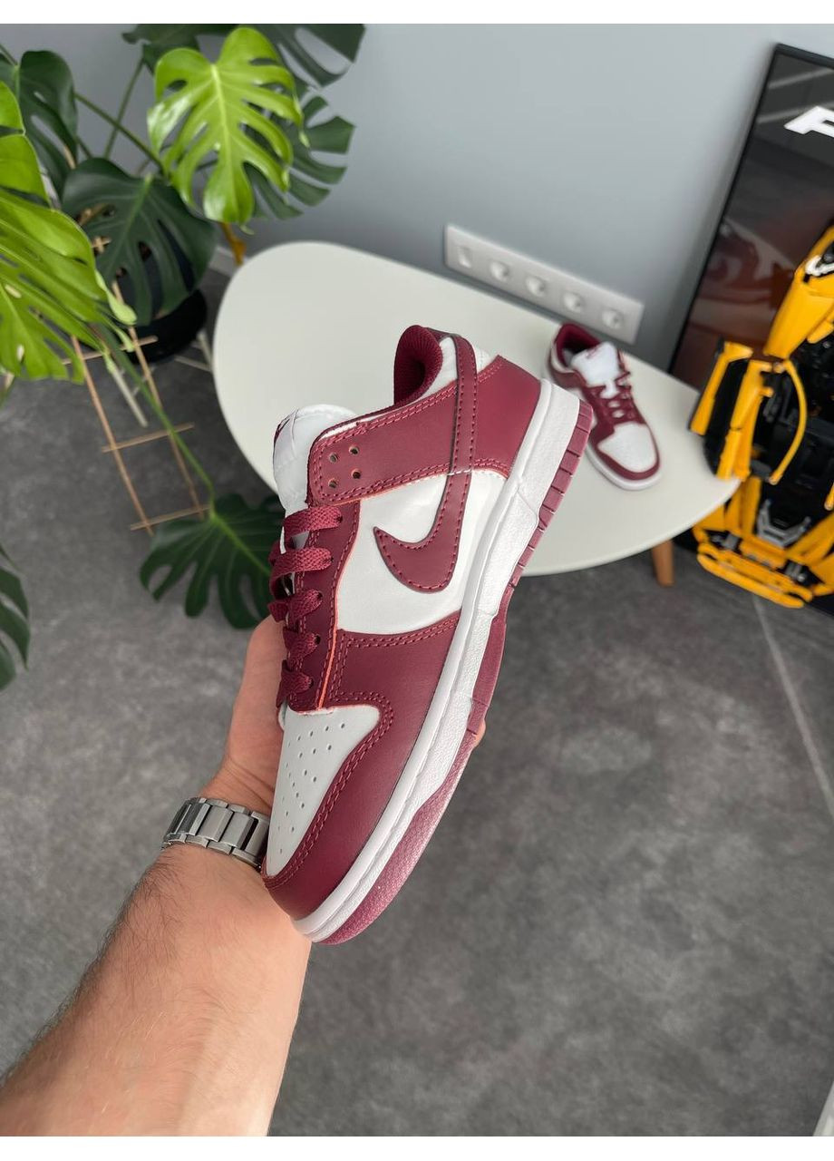 Кроссовки женские и мужские Nike Dunk Low Team Red Bordo White | Найк СБ Данк бордовые No Brand бордовые демисезоны (352252489)