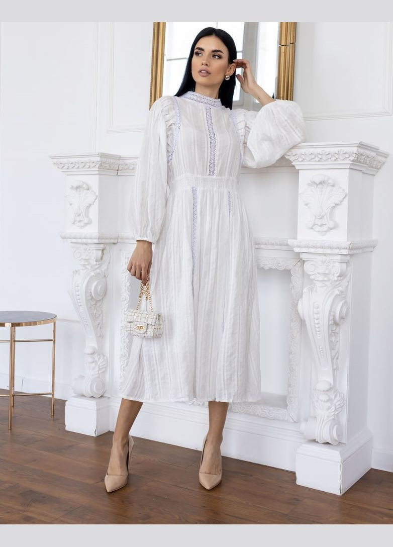 Білий сукня з мереживними вставками біла 111447 No Brand