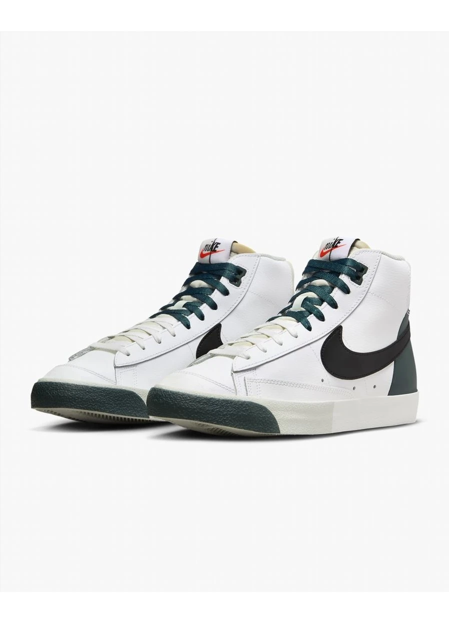 Белые демисезонные кроссовки blazer mid 77 premium shoes white fb8889-100 Nike