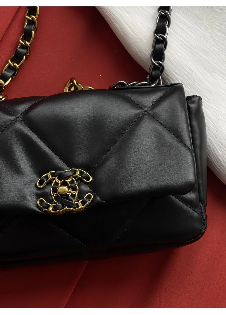 Сумка жіноча клатч 19 Chain Shoulder Bag через плече чорний No Brand (383975368)