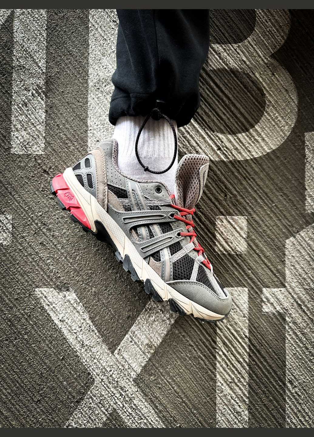 Серые всесезонные кроссовки мужские и женские asics gel-sonoma 15-50 obsidian grey | асикс гель-сонома 15-50 серые No Brand