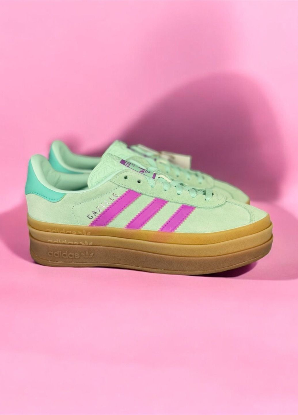 Салатові всесезонні кросівки adidas Gazelle Bold