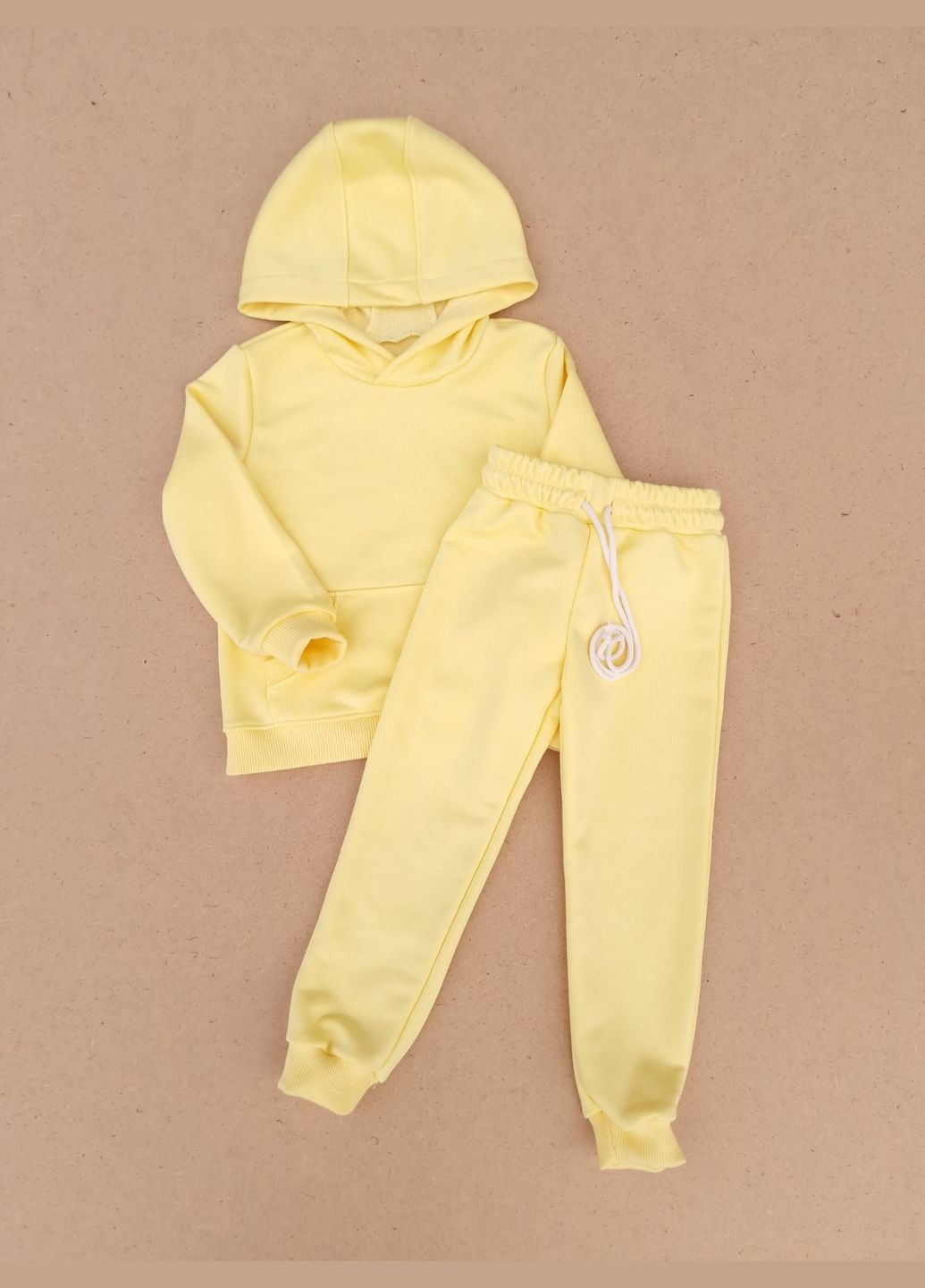 Светло-желтый демисезонный костюм тринитка петля No Brand
