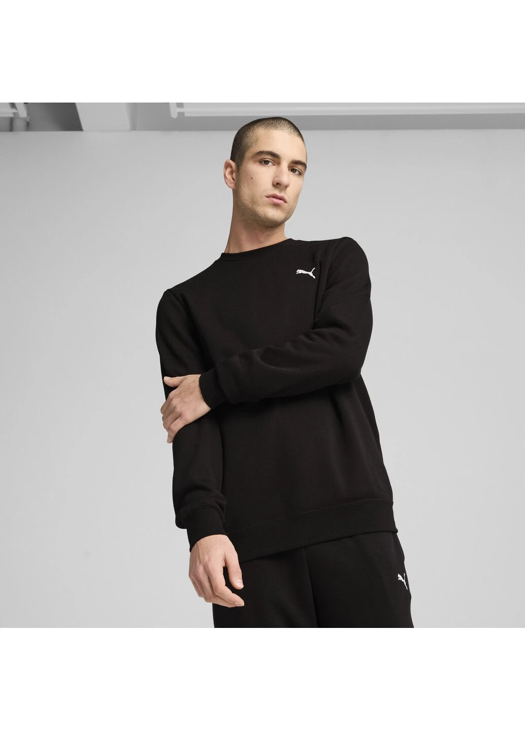 Черный толстовка essentials crew men Puma однотонный (402337938)
