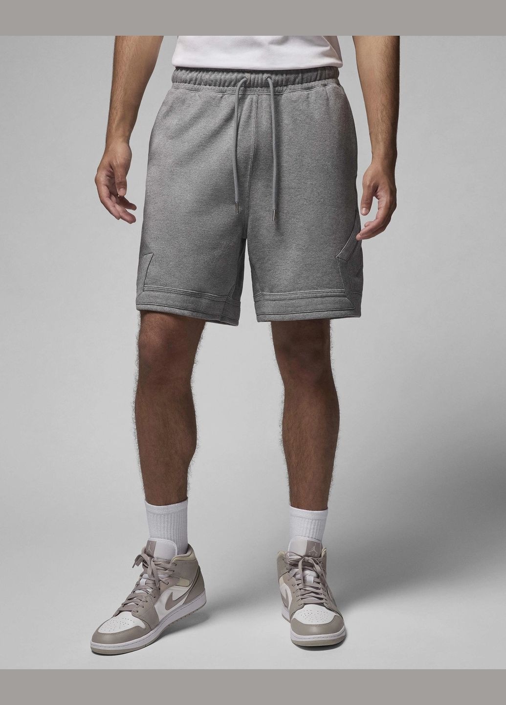 Шорти чоловічі Flight Fleece Diamond FV7257-091 сірі Jordan (333143387)