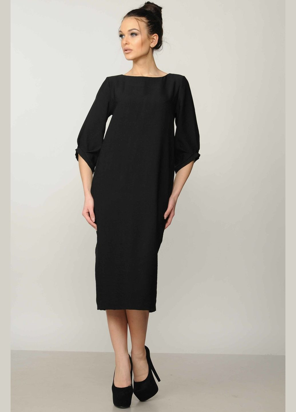 Черное повседневный свободное платье меди с асимметричным рукавом 3/4 и карманами создано из искусственного льна (пл 14.1-06/18) RiMari