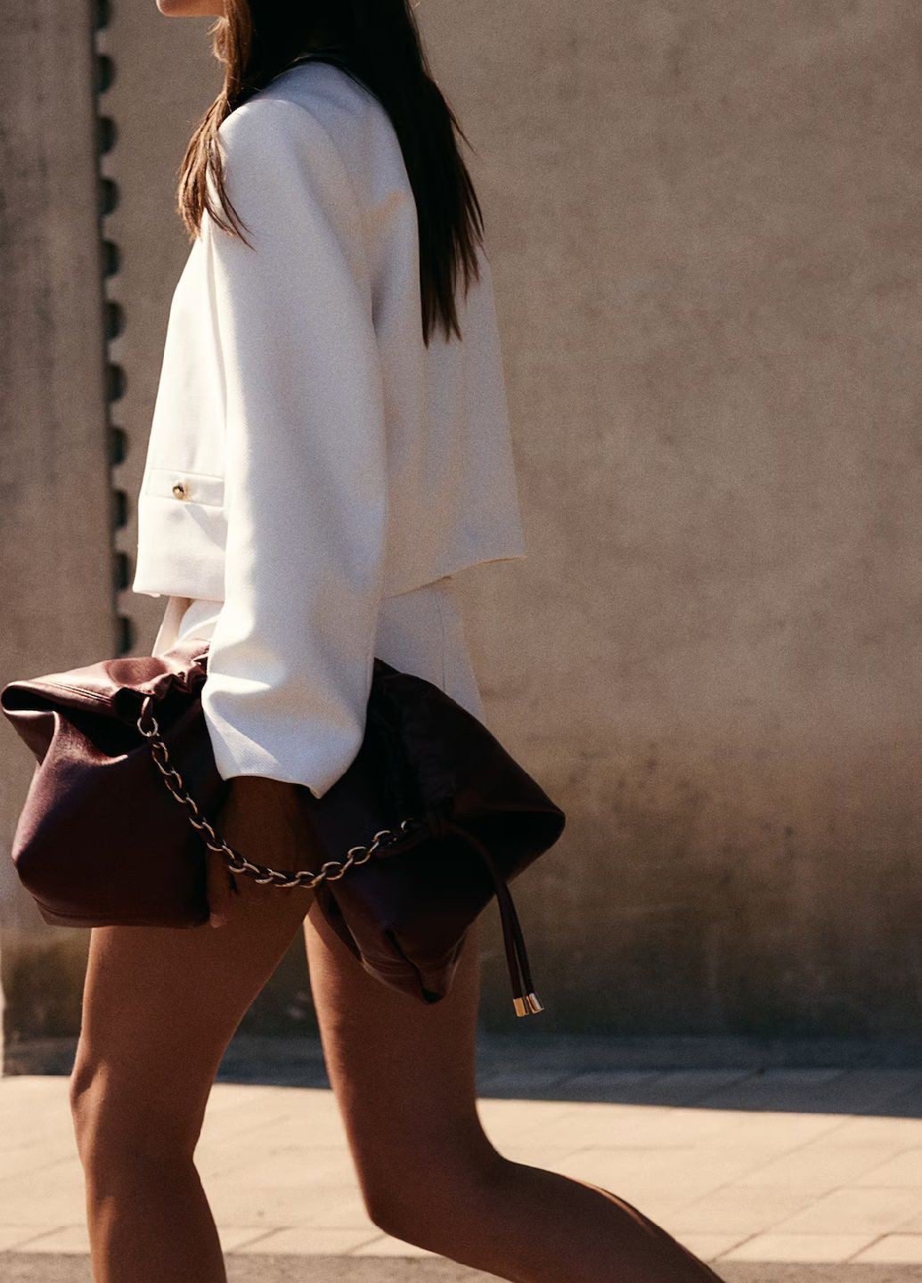 Молочна демісезонна куртка H&M