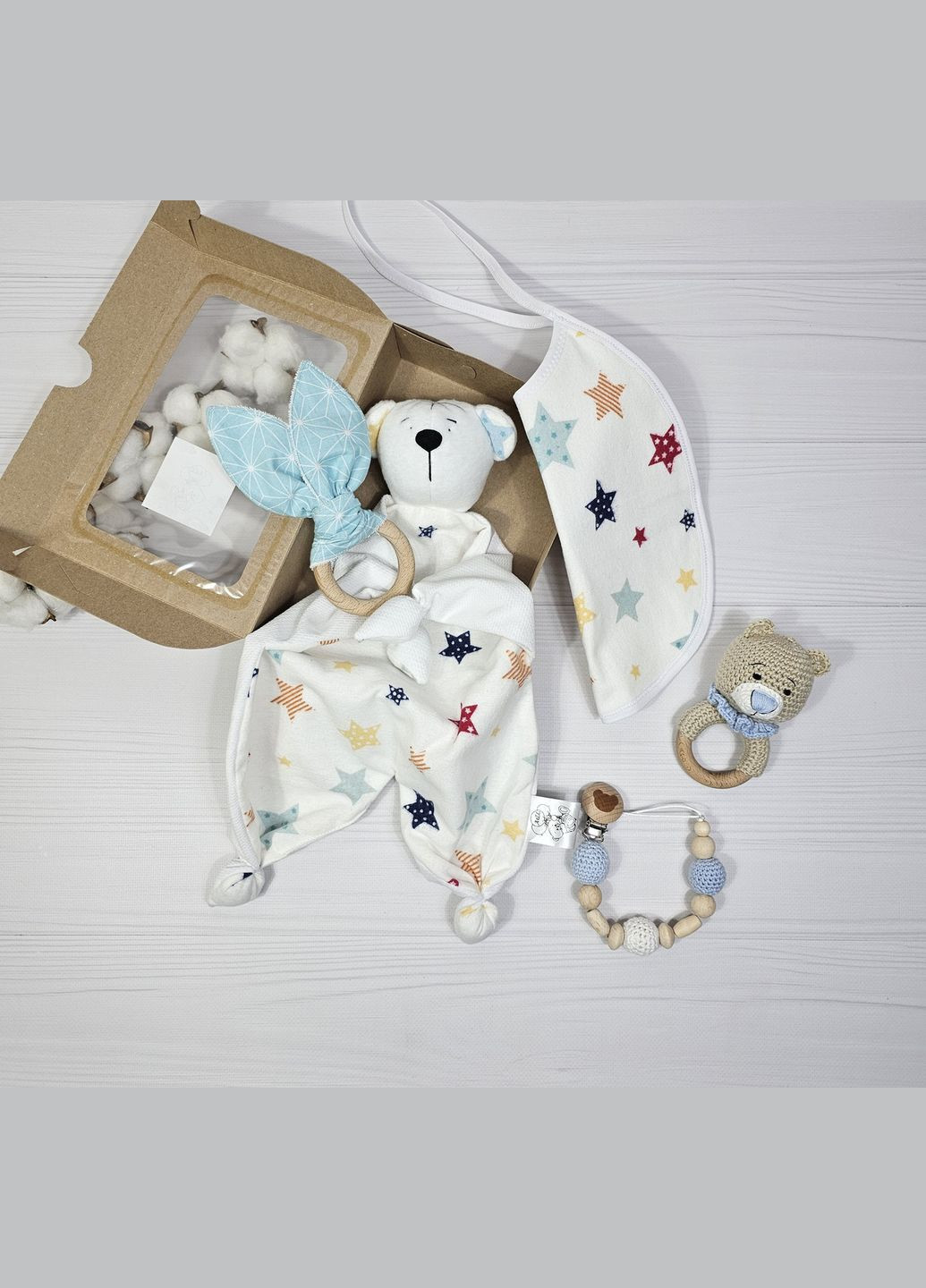 Набір комфортер з слинявчиком 5 одиниць a.l.babybox Зірочки кольорові No Brand (316318315)