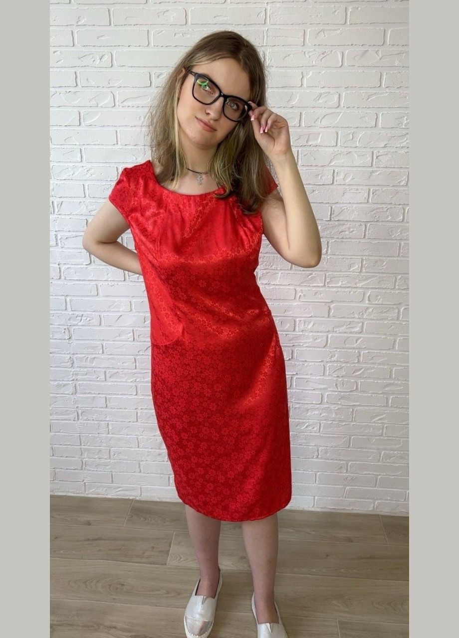 Червона повсякденний, кежуал червоне шовкове літнє жіноче плаття-футляр міді з квітковим принтом сукня-футболка, футляр No Brand з квітковим принтом