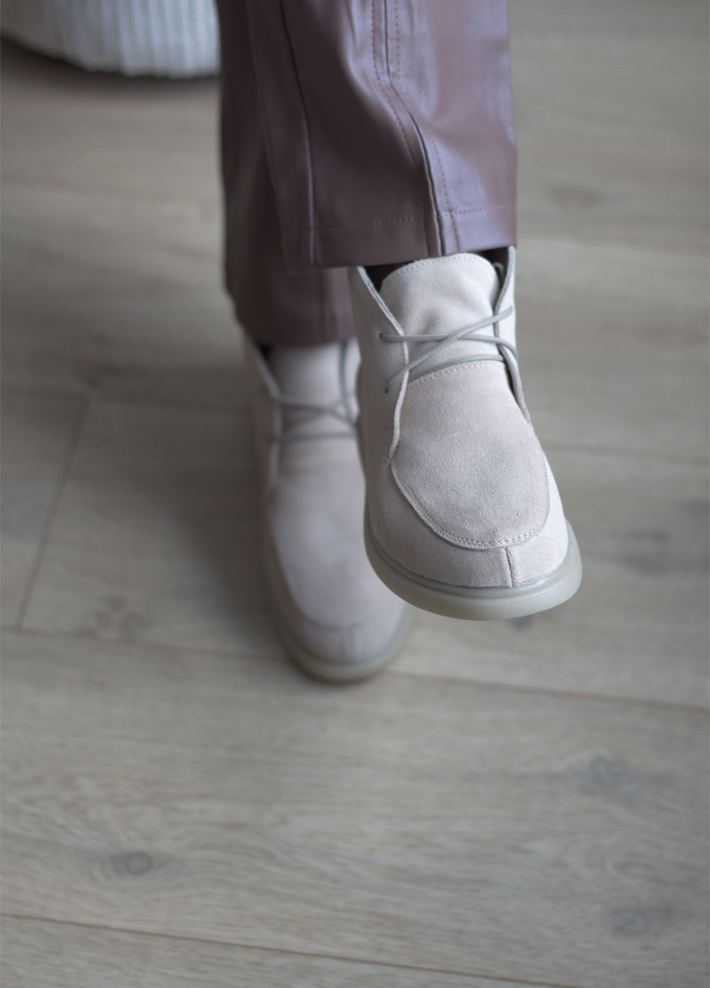 Осенние ботинки женские лоферы осенние на шнурках из натуральной замши Zlett без декора из натуральной замши