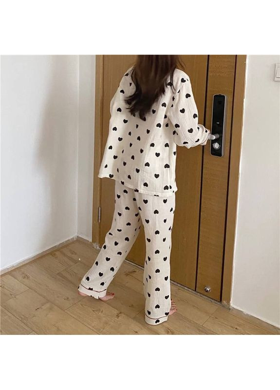 Біла всесезон піжама муслінова солодкі сни домашній брючний комплект в класичному стилі біла з чорними серцями сорочка + брюки No Brand Піжама муслінова в чорні сердечка біла