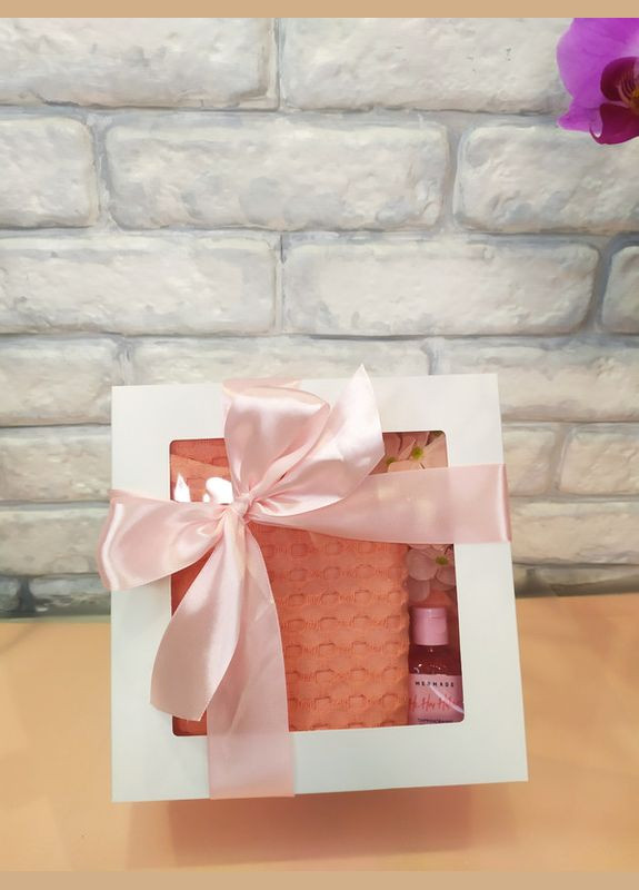 Подарунковий набір на день народження подарунок для жінки рушник вафельний, парфумований гель тюрбан та мильні квіти (5743-2167) No Brand (299005426)