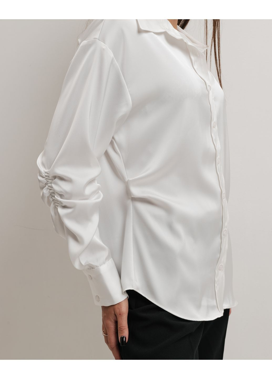 Біла сорочка з рукавами зі збиранням Modalinda