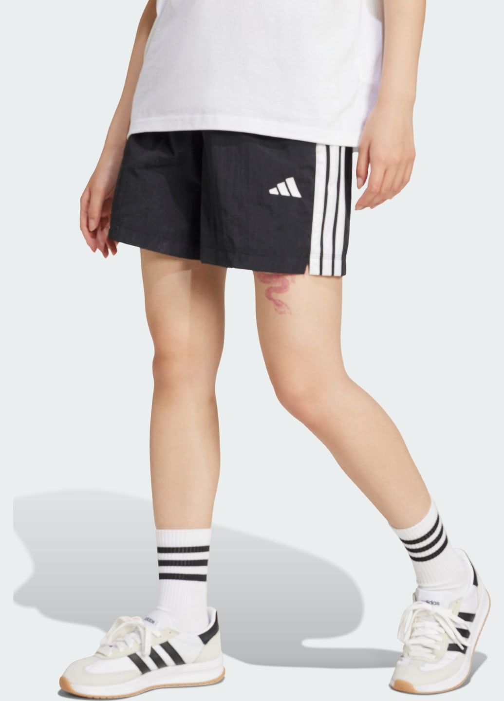 Шорты Essentials 3-Stripes Lifestyle Woven adidas (353690459)