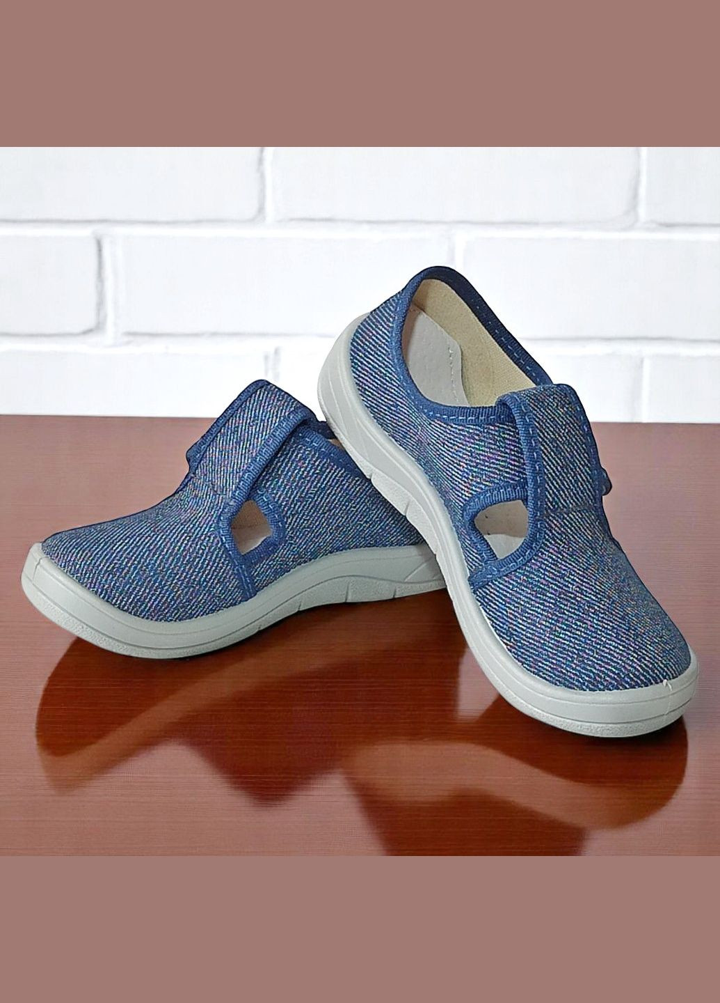 Ортопедичні закриті тапочки капчики на липучці змінка в садок для хлопчика Валді Waldi (333035636)