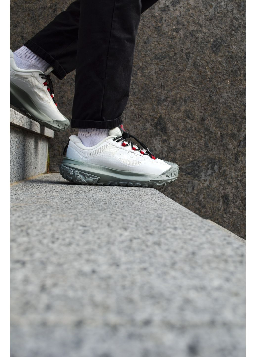 КРОСІВКИ ЖІНОЧІ NIKE ACG MOUTAIN FLY 2 LOW GORE TEX WHITE НАЙК АСЖ МАУНС ФЛАЙ No Brand білі демісезони (369393304)
