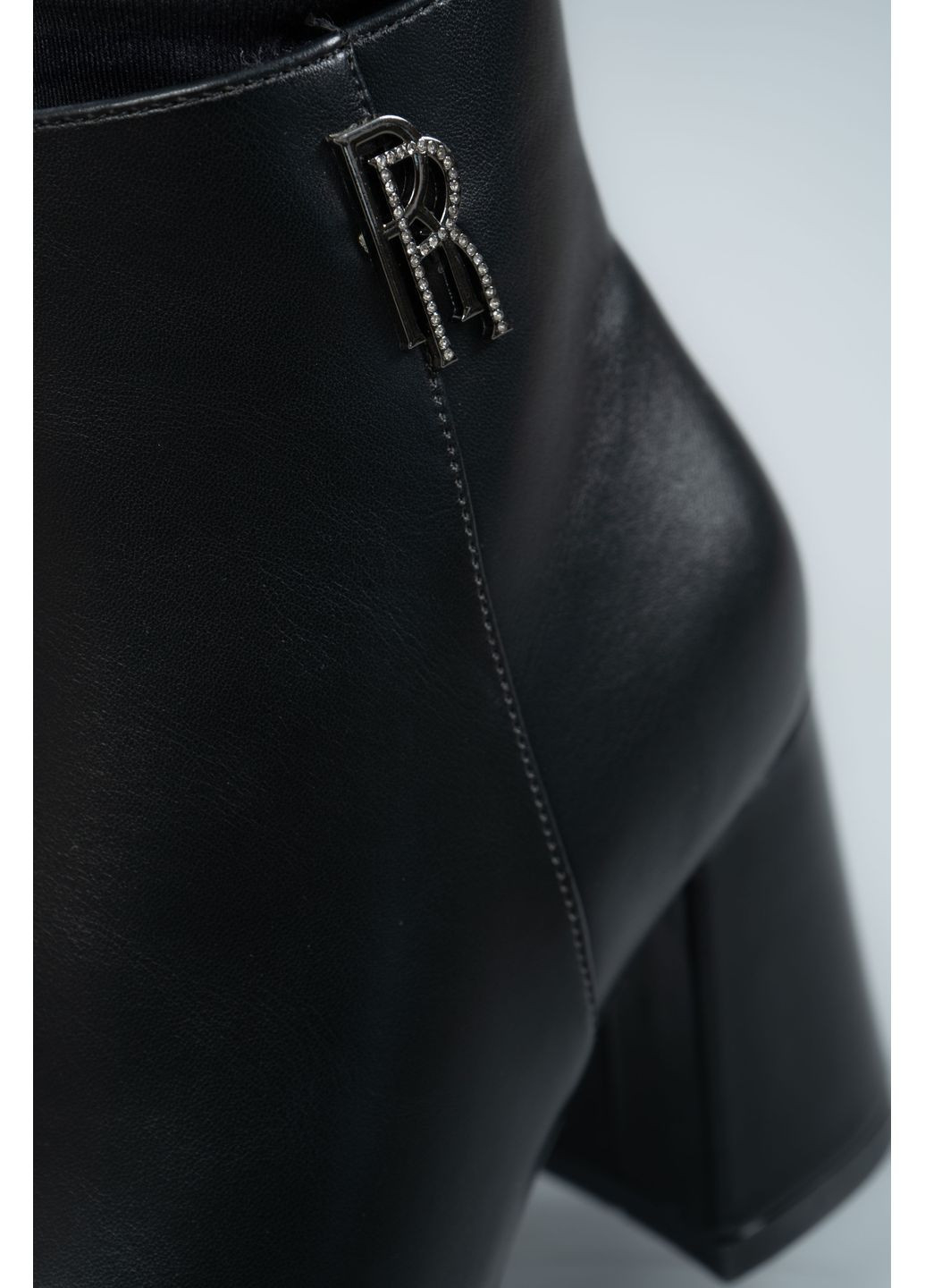 ботинки женские 704-15 черные 346594 Louis из искусственной кожи