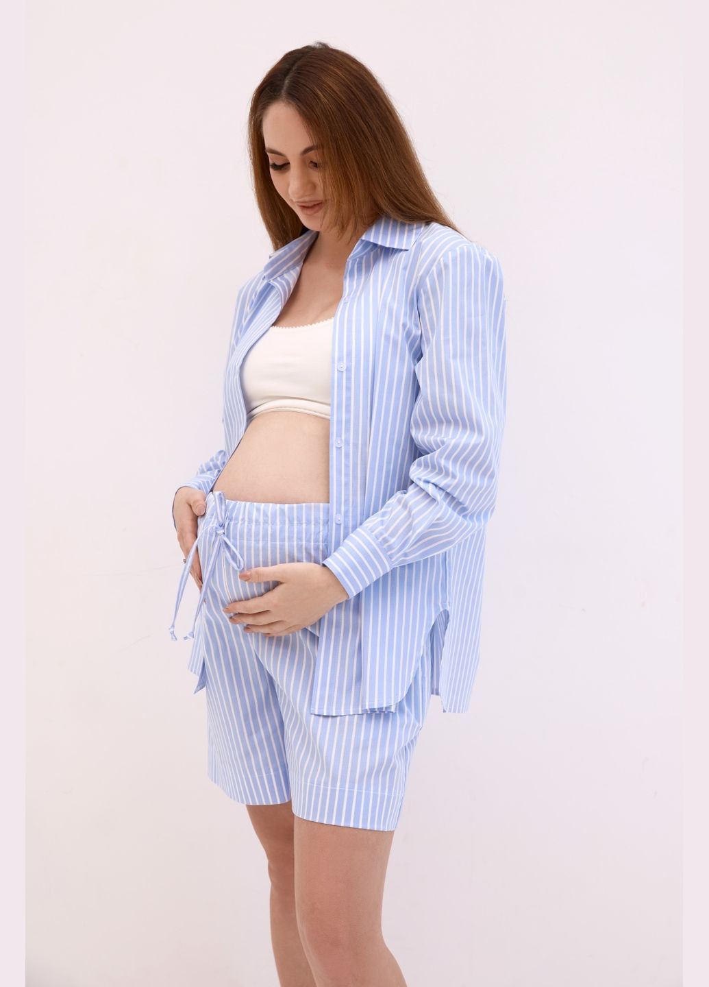 Літній костюм для вагітних та годуючих з сорочкою і шортами блакитний у смужку Dianora (335974575)